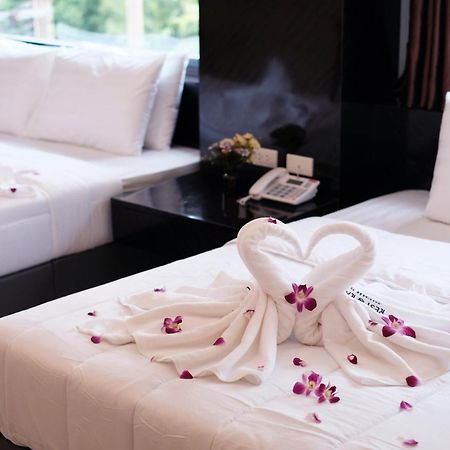 Rest@Ratchada Hotel Bangkok Exterior photo